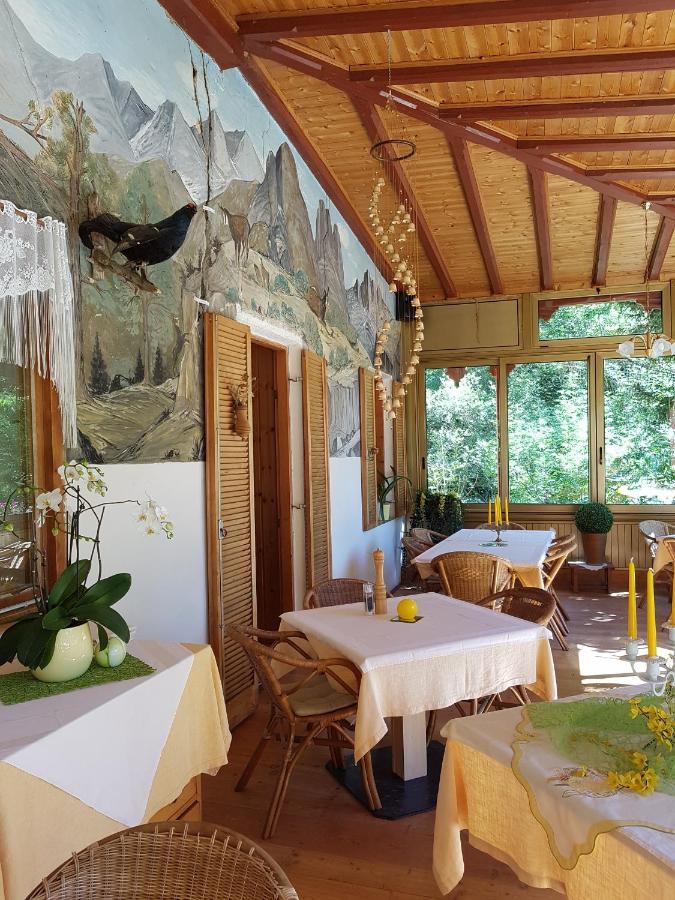 Gasthof Neuratheis Senales Bagian luar foto