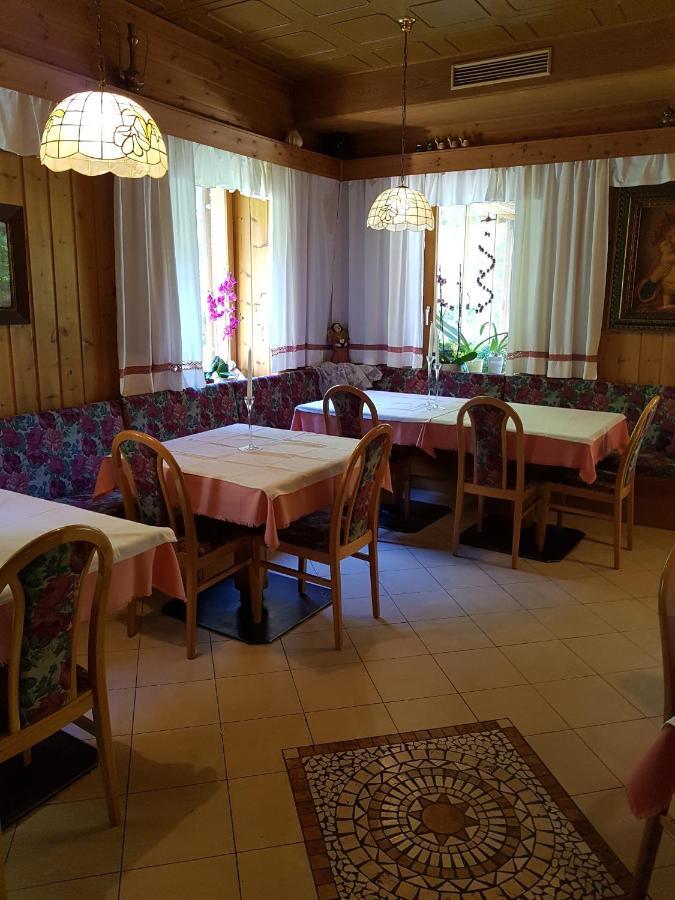 Gasthof Neuratheis Senales Bagian luar foto